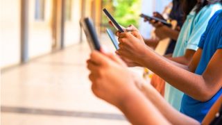 Mobile device ban filed in Senate for basic education classes