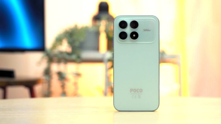 POCO F8 Pro and POCO F6 Pro side-by-side design comparison