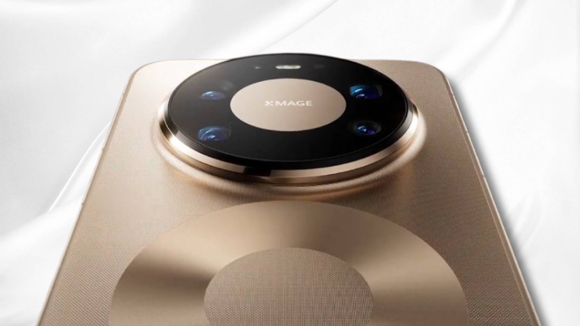 HUAWEI Mate 80 and Mate 80 Pro smartphones displayed side by side.
