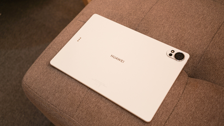 Sleek HUAWEI MatePad 12 X tablet on a dark surface