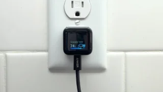 Anker’s new Nano Charger comes with a built-In display
