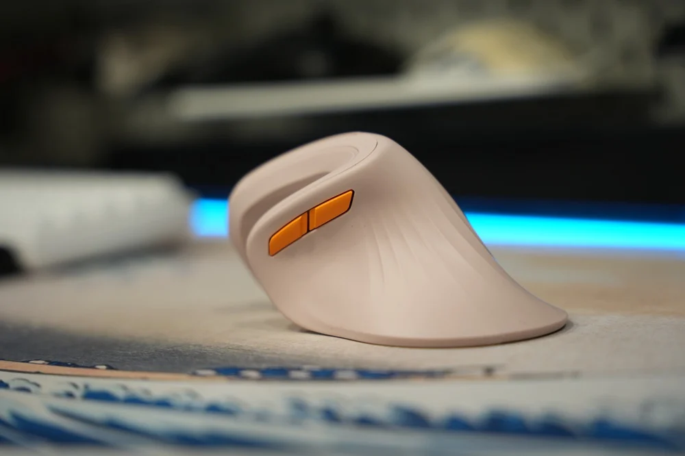 ProtoArc EM11 NL Vertical Ergonomic Mouse Review